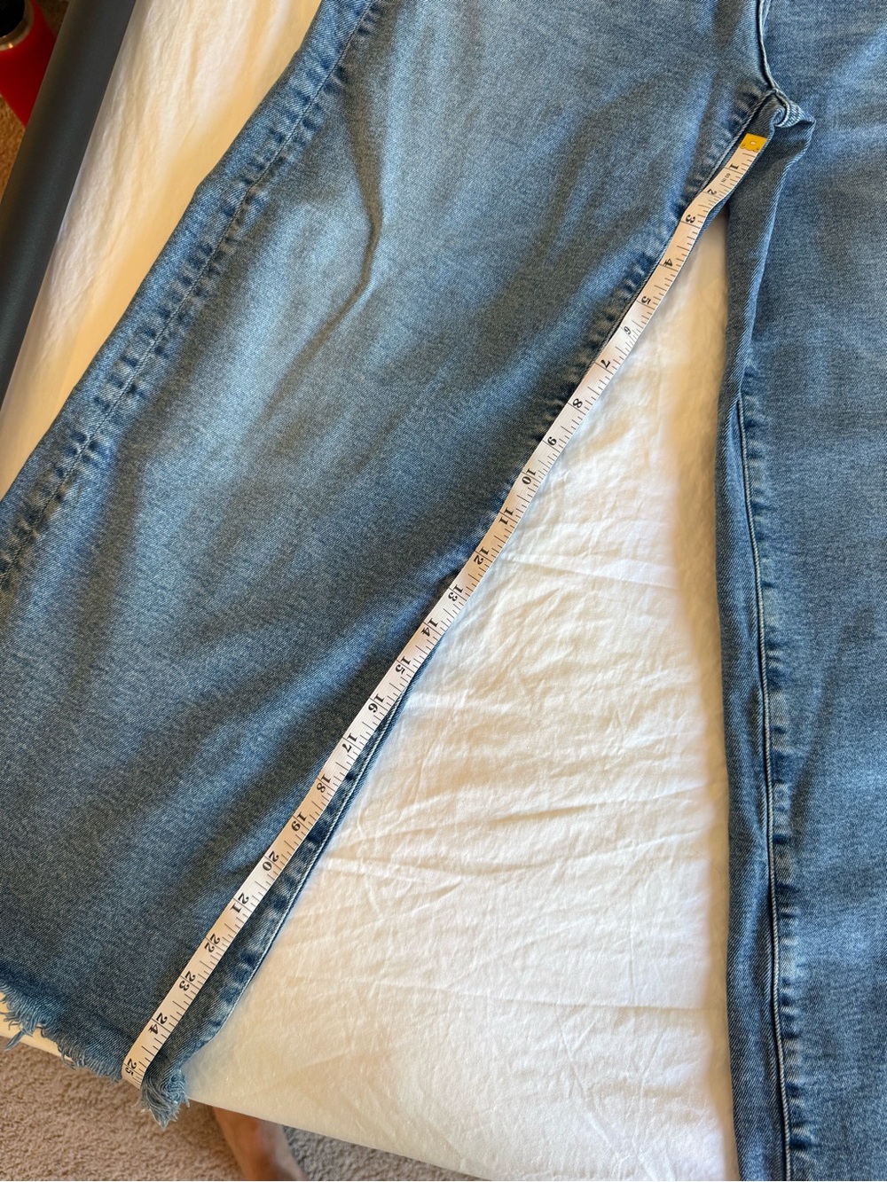 Ag Adriano Goldschmied Wide Leg Cropped Jeans in Light Blue Denim - Picture 5 of 12